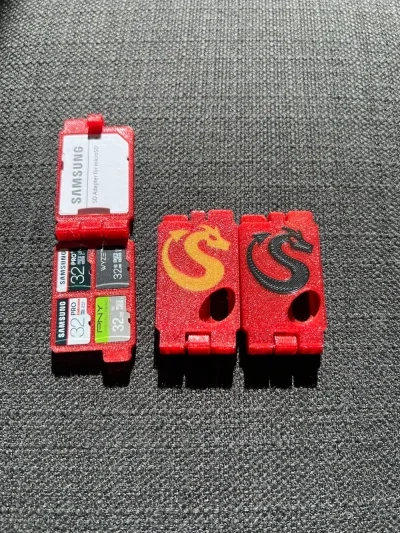 可定制的SD卡钱包 - 4个Micro SD卡 + 1个常规尺寸（或适配器）
