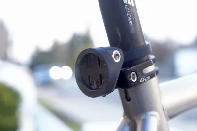 Garmin Varia自行车座杆支架（可调角度）