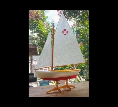 Maker 12.5 - 具有创客特色的复古帆船