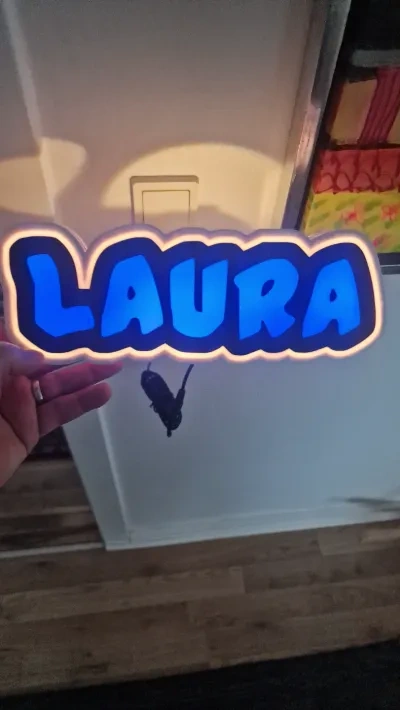 Laura名字灯箱
