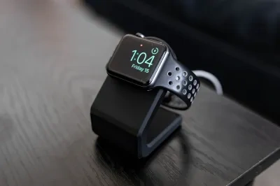 Apple Watch桌面充电支架