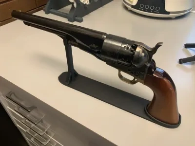 Pietta 1861 海军黑火药左轮手枪的展示架