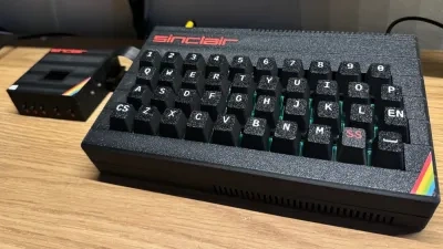 机械键盘用于ZX Spectrum 48k的替代机箱和按键帽