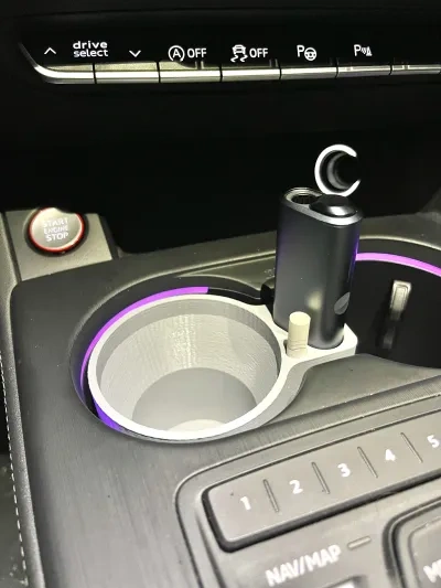 为奥迪A5/S5/RS5（"F5"型，2016-2019年）设计的"Cupholder"和"Iqos Iluma One"支架