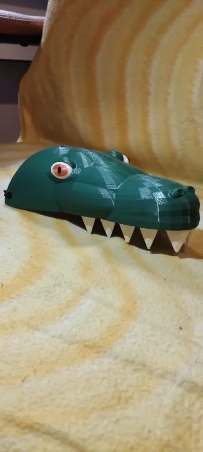 鳄鱼面具