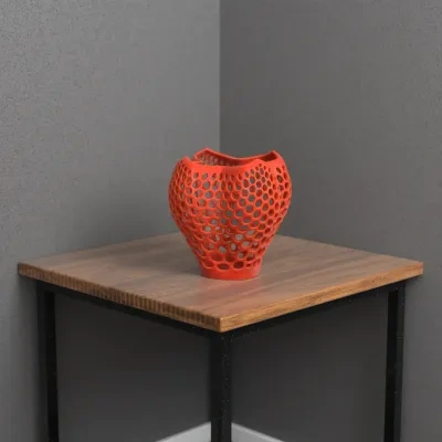 草莓 Voronoi 花瓶