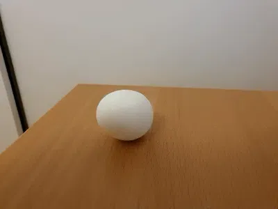 平滑表面的立式蛋