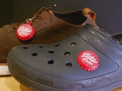 辐射：核子可乐瓶盖鞋饰