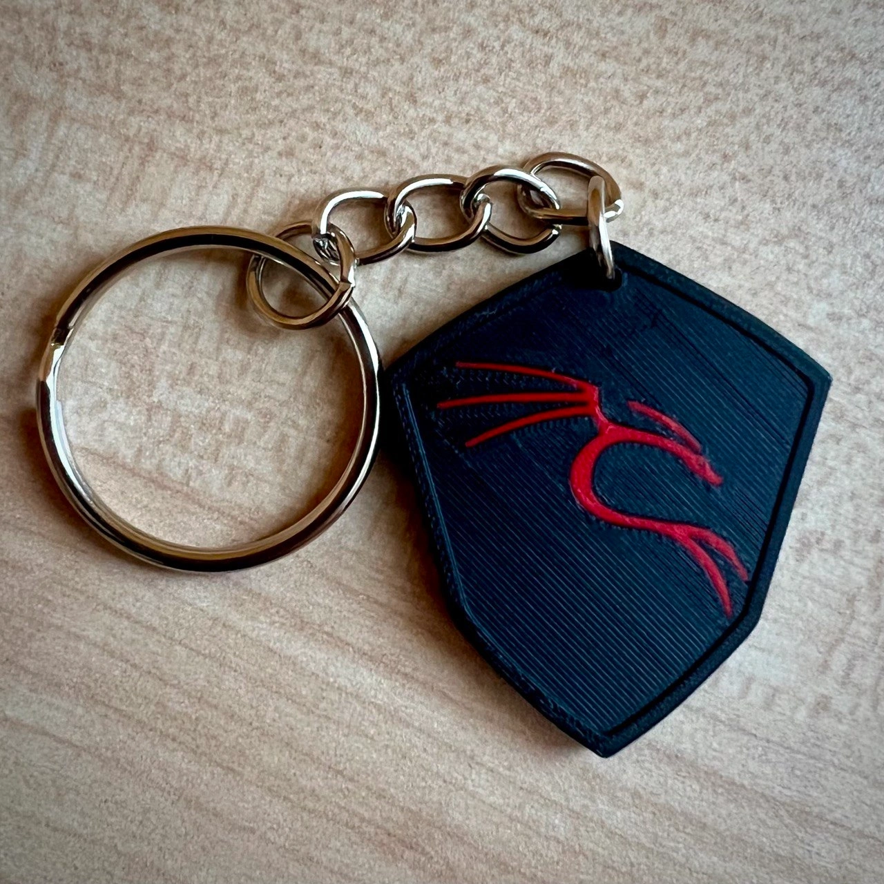 Kali Linux Button Design Kali Linux发行版徽标钥匙扣 来自 Nirolfix - MakerWorld