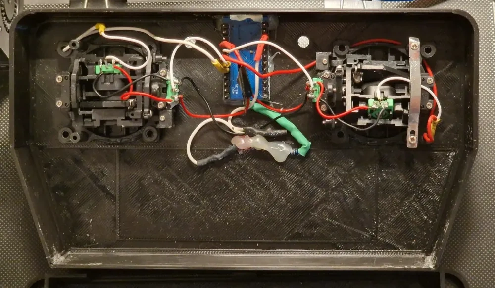 用于FPV游戏的无人机遥控器(Arduino) - 免费 3D 打印模型 - MakerWorld