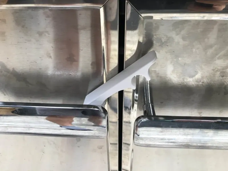 Weber Summit 烧烤门扣 V2