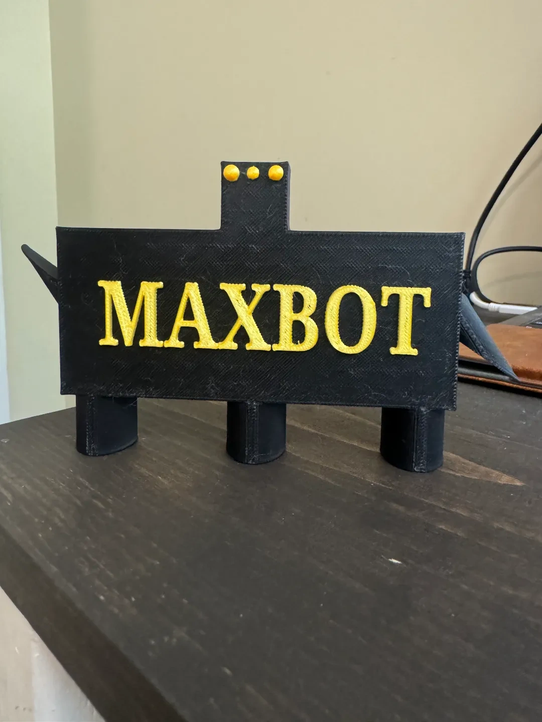 机器人玩具Maxbot 来自 Dunn3d - MakerWorld