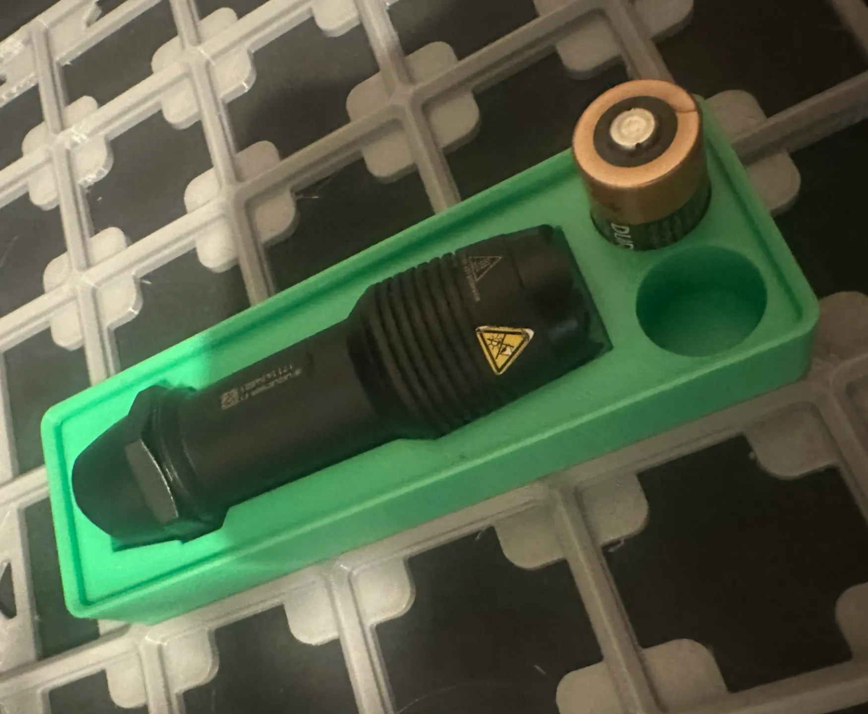 LED Lenser F1 格子架 来自 Craigious - MakerWorld