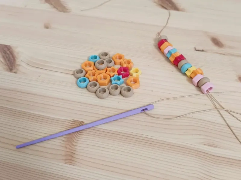 针线与珠子蒙特梭利教具