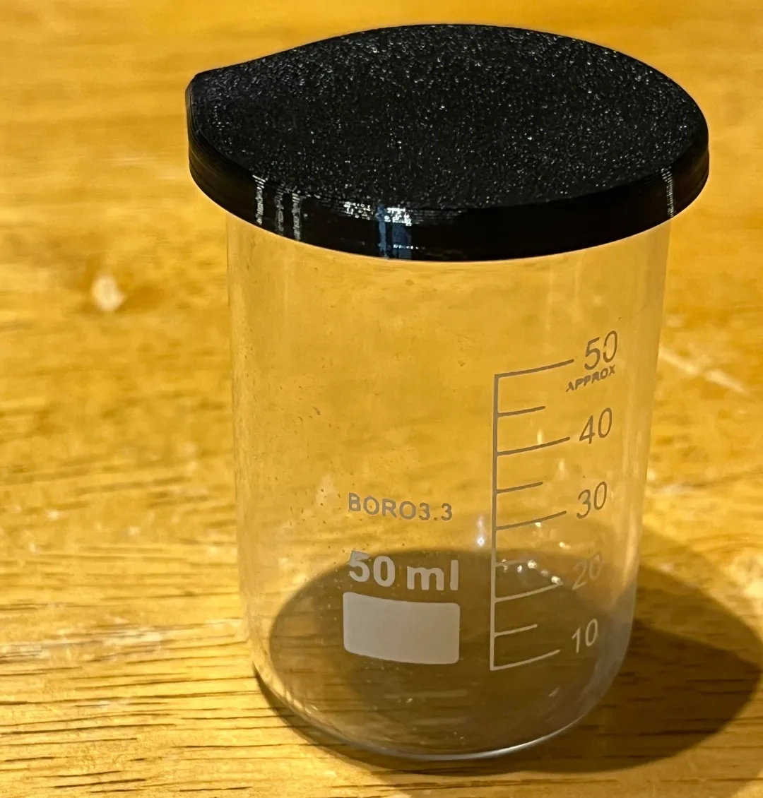 50毫升烧杯盖 TPU 来自 Brighton's 3D Forge - MakerWorld