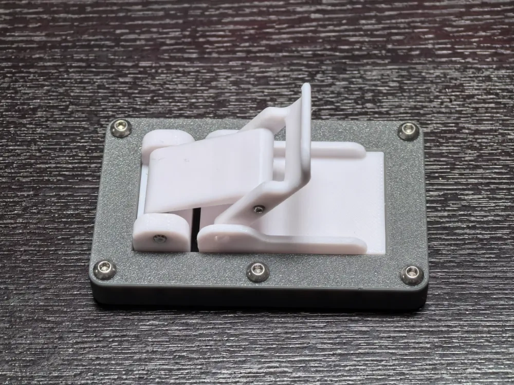 自锁式肘节搭扣 Toggle Latch - 免费 3D 打印模型 - MakerWorld
