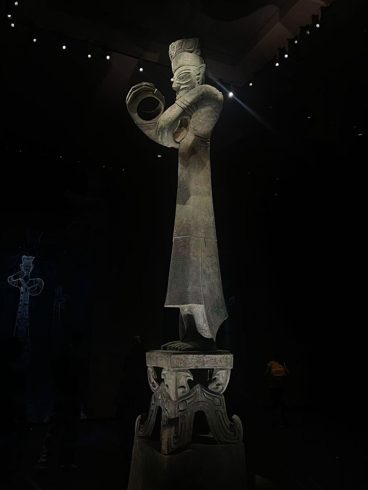 青铜大立人三星堆青铜像青铜立人像来自CarPal MakerWorld：免费