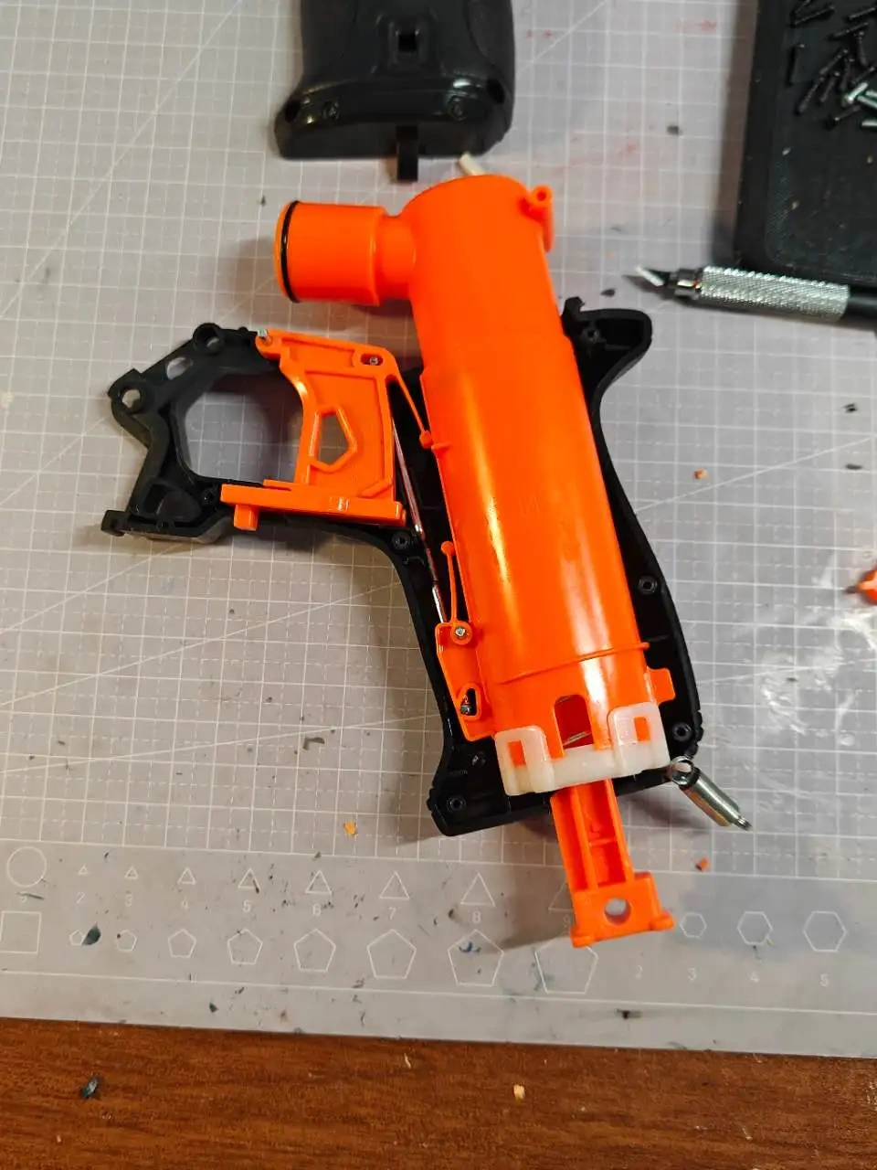 Nerf Knockout kit /拉栓蛟龙发射器 (no hardware/无五金) - 免费 3D 打印模型 - MakerWorld