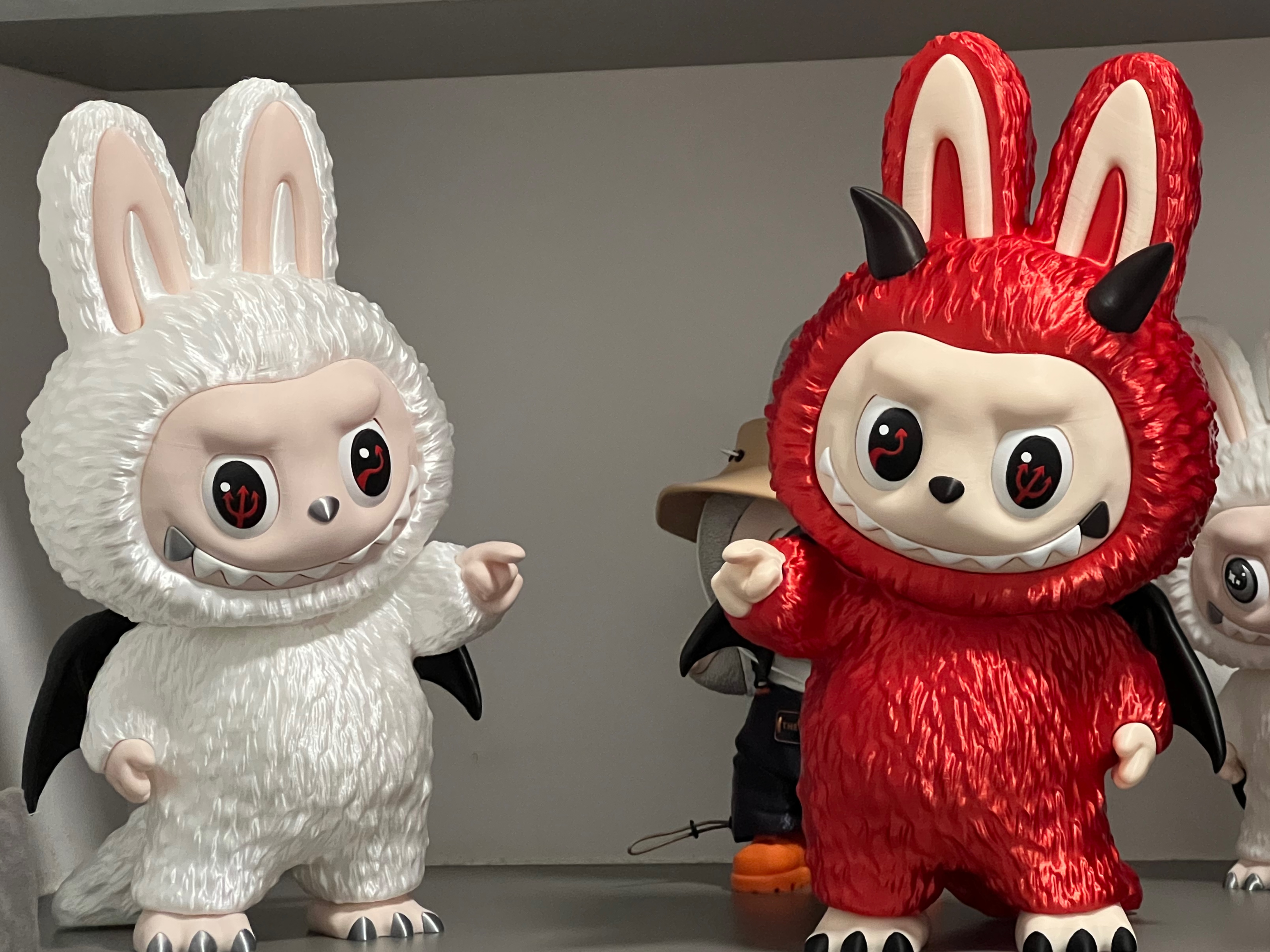 Labubu 大天使 Labubu 大天使The Monsters Angel in Clouds – Gallery Luxe