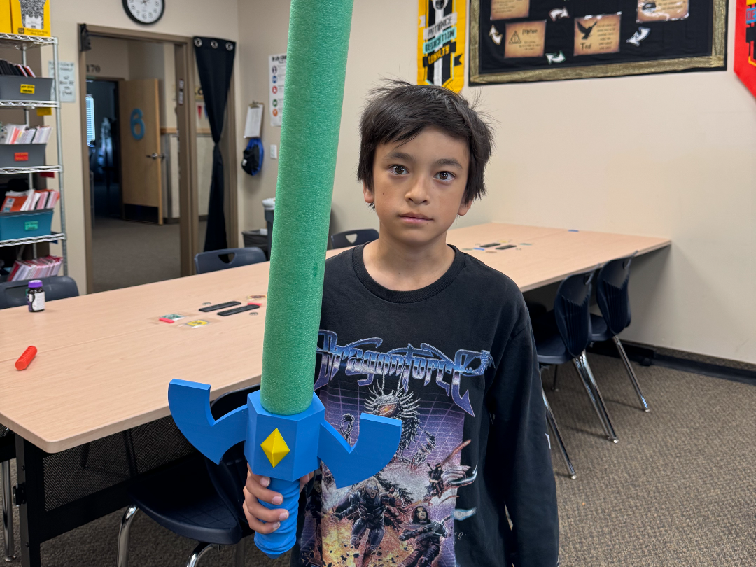 大师剑泳池泡面棍 来自 Hawthorn Academy 3d Club MakerWorld:免费下载 3D 模型