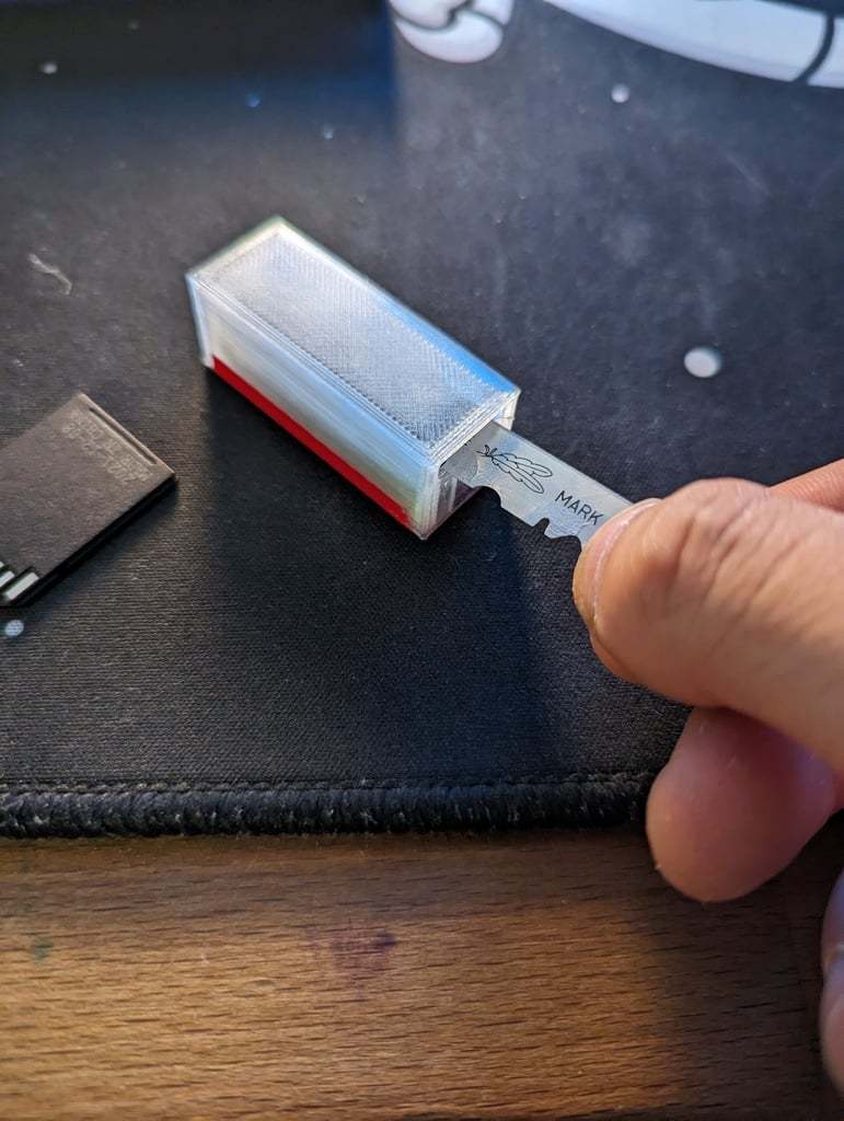 双刃剃须刀刀片利器盒 来自 TurnipToss MakerWorld：免费下载 3D 模型