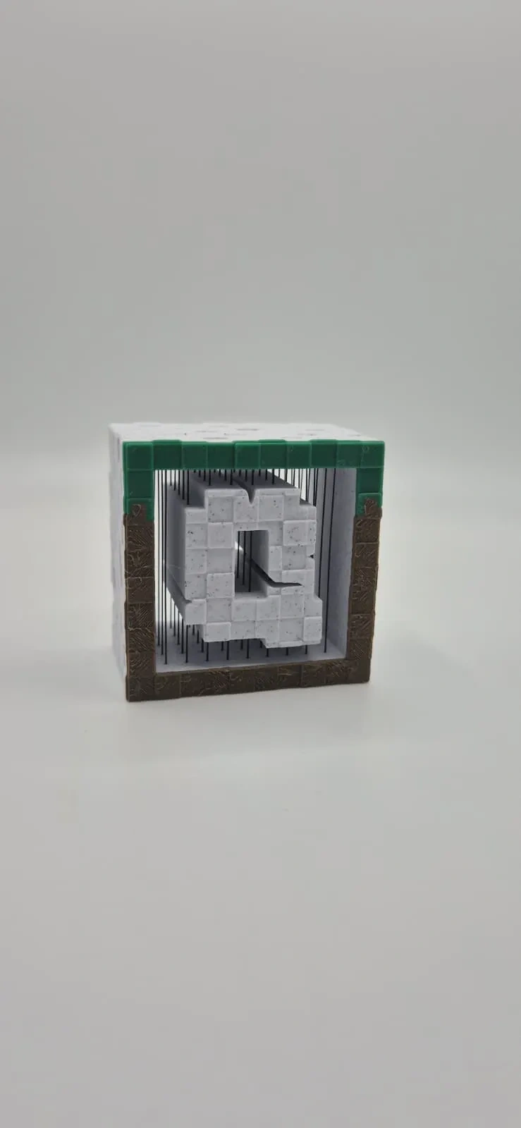 Minecraft Q字母线描艺术 来自 Timke MakerWorld：免费下载 3D 模型