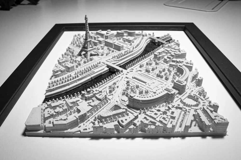 巴黎城市切片 – 埃菲尔铁塔 来自 Gattamelata MakerWorld：免费下载 3D 模型