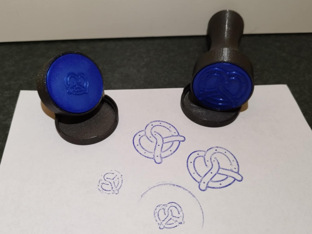直径40毫米的定制印章 来自 kemenyfa_szu MakerWorld：免费下载 3D 模型
