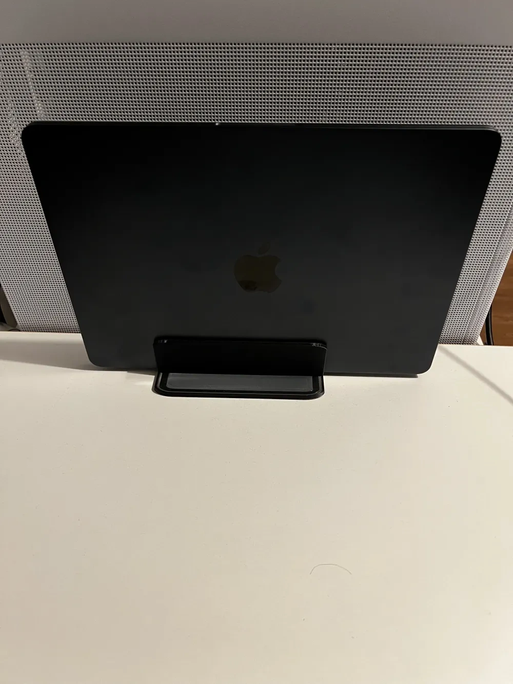 Macbook Air M4 支架 来自 Ben MakerWorld：免费下载 3D 模型