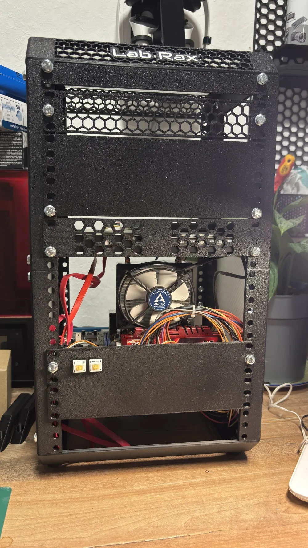 [Lab Rax] micro ATX (mATX) 10英寸机架托盘 - 免费 3D 打印模型 - MakerWorld