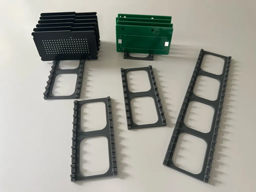 PCB板支架收纳 - 免费 3D 打印模型 - MakerWorld