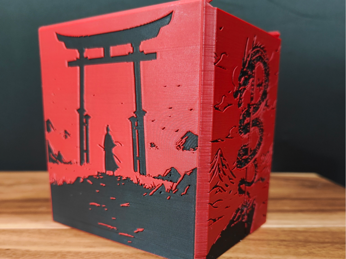 武士 MTG 牌盒 来自 The Layer Forge MakerWorld：免费下载 3D 模型
