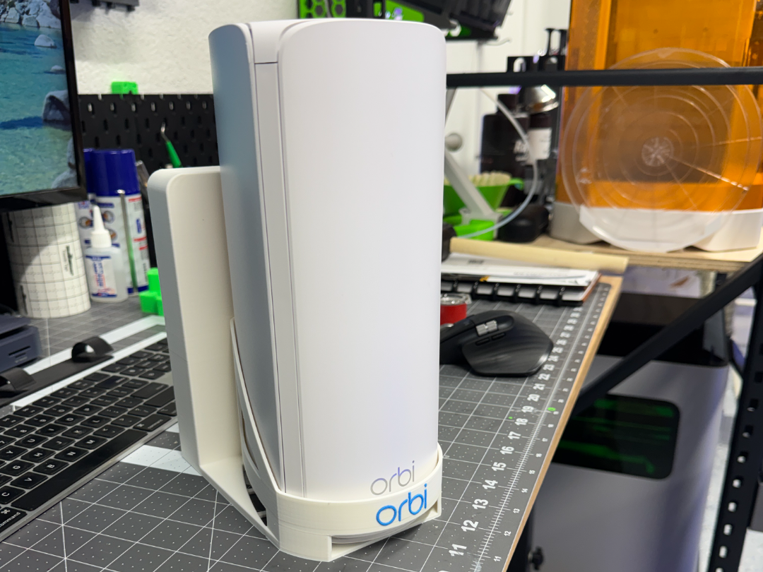 Orbi RBE771 壁挂支架 来自 LayerShift_3D MakerWorld：免费下载 3D 模型