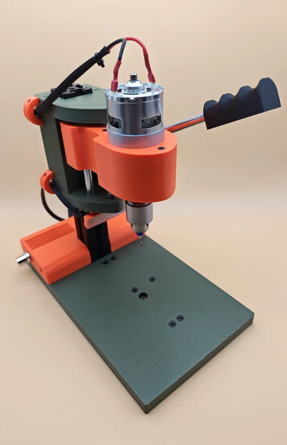 台钻 - 迷你钻 - 免费 3D 打印模型 - MakerWorld