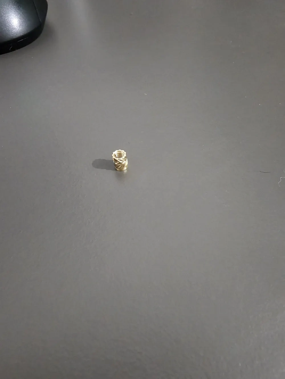 麦克风线缆保护器带插孔输出 - 免费 3D 打印模型 - MakerWorld