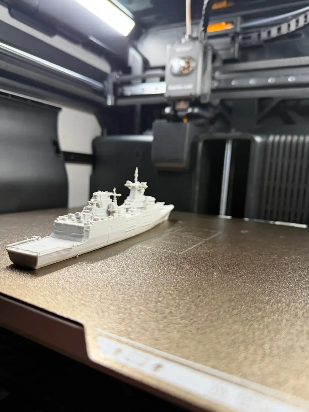 巴登-符腾堡号护卫舰 F222 德国海军 - 免费 3D 打印模型 - MakerWorld
