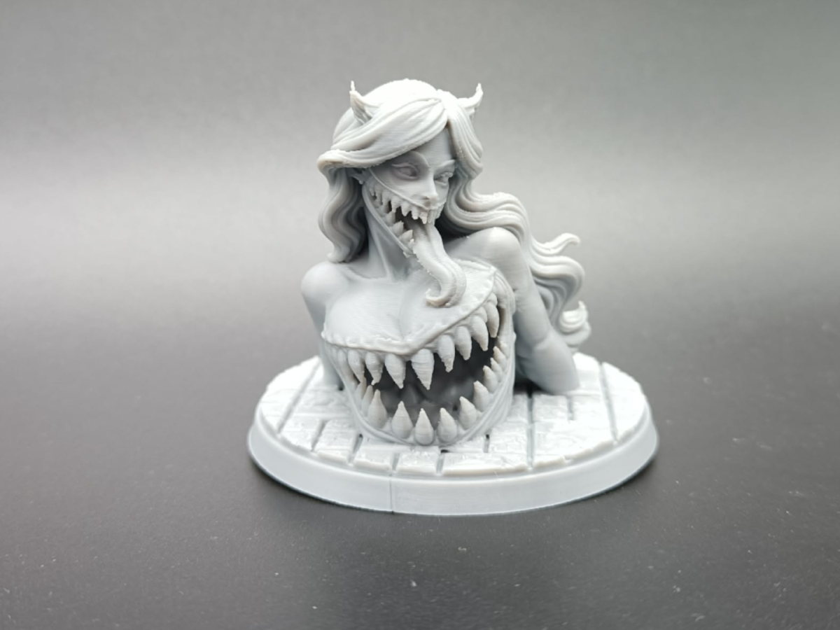 深渊拟态女 – 哥特恐怖 DnD RPG - 免费 3D 打印模型 - MakerWorld