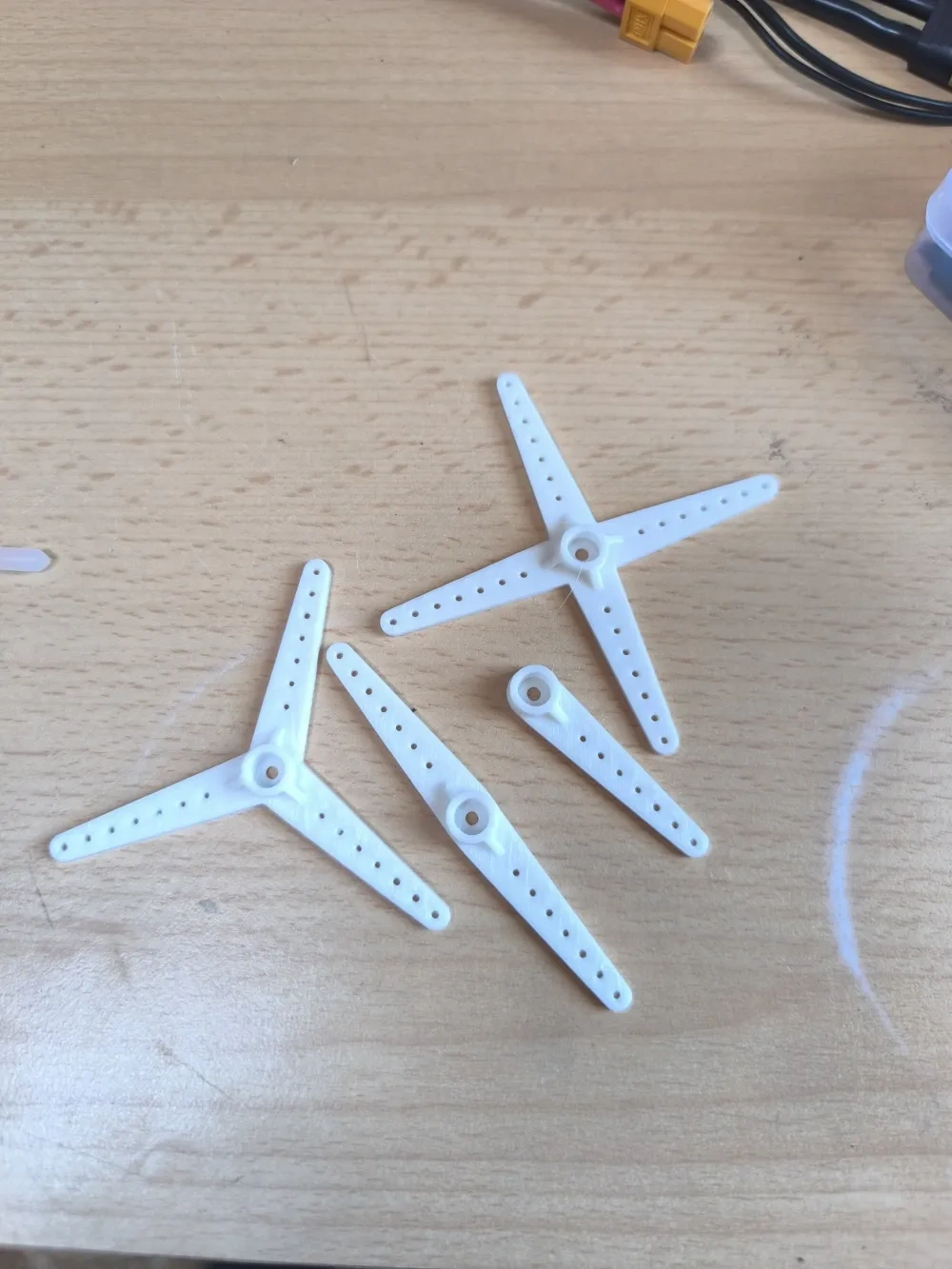 适用于标准舵机的25T舵盘 - 免费 3D 打印模型 - MakerWorld